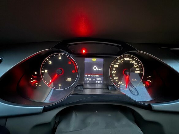2009 Audi A4 IV (B8), бежевый, 950000 рублей - вид 9