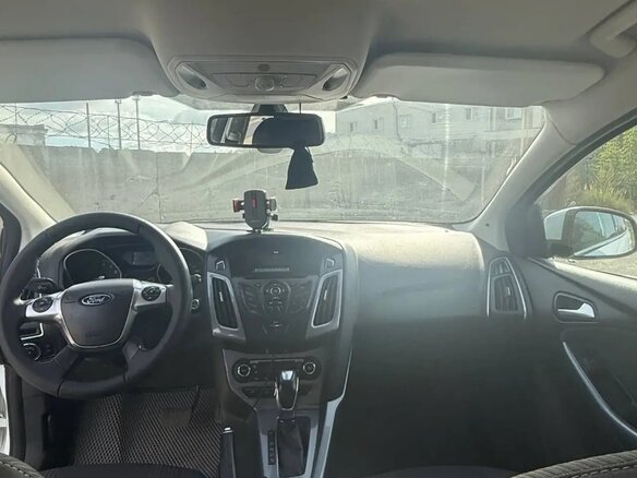 2012 Ford Focus III, белый, 850000 рублей - вид 8