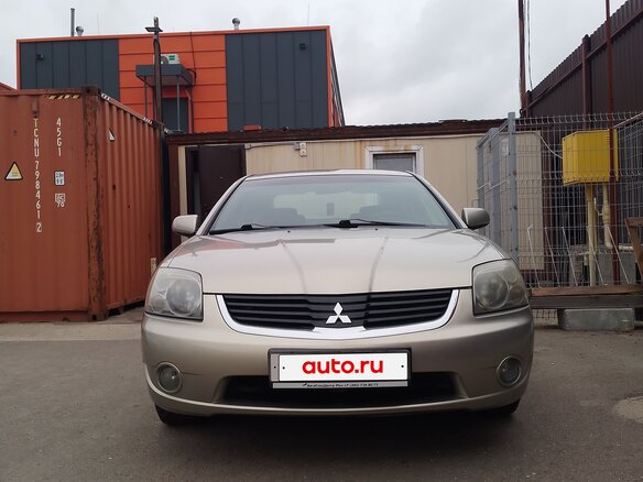 2007 Mitsubishi Galant IX Рестайлинг, бежевый, 590000 рублей - вид 4
