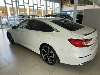 2018 Honda Accord X, белый, 1870000 рублей, вид 5