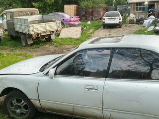 1990 Toyota Vista III (V30), белый, 160000 рублей, вид 5