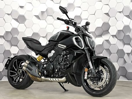 2023 Ducati Diavel V4, чёрный, 2450000 рублей, вид 1