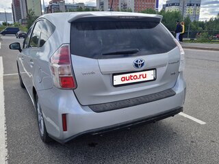 2017 Toyota Prius v (+) I Рестайлинг (ZVW40/41), серебристый, 1950000 рублей, вид 3