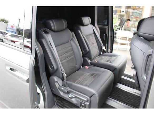 2022 Honda Stepwgn Spada VI, серый, 2220000 рублей - вид 5