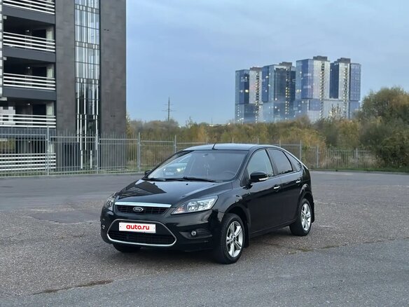 2008 Ford Focus II Рестайлинг, чёрный, 430000 рублей - вид 2