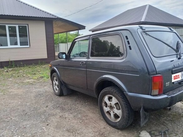2016 Lada (ВАЗ) 2121 (4x4) Urban I Рестайлинг, серебристый - вид 3
