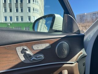 2018 Mercedes-Benz E-Класс 220 d V (W213, S213, C238), белый, 3398000 рублей, вид 3