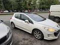 2009 Peugeot 308 I, белый - вид 3