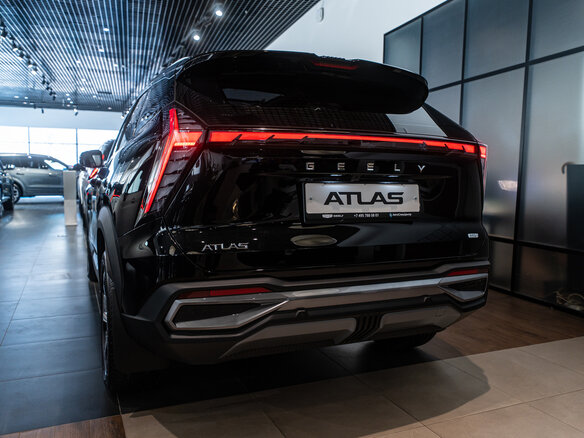2026 Geely Atlas II, чёрный - вид 5