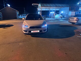 2007 Mitsubishi Lancer X, белый, 530000 рублей, вид 3