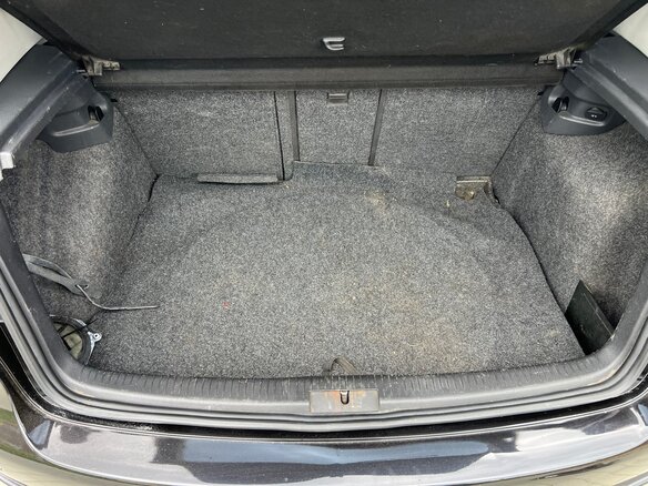 2005 Volkswagen Golf V, чёрный, 650000 рублей - вид 13