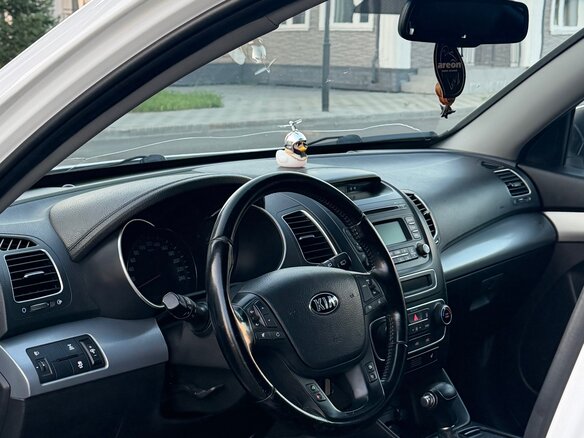 2013 Kia Sorento II Рестайлинг, белый, 1550000 рублей - вид 11