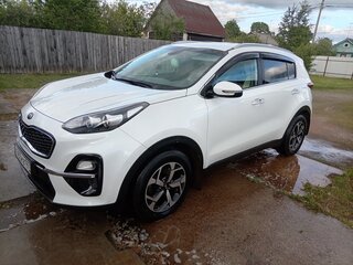 2019 Kia Sportage IV Рестайлинг, белый, 2350000 рублей, вид 1
