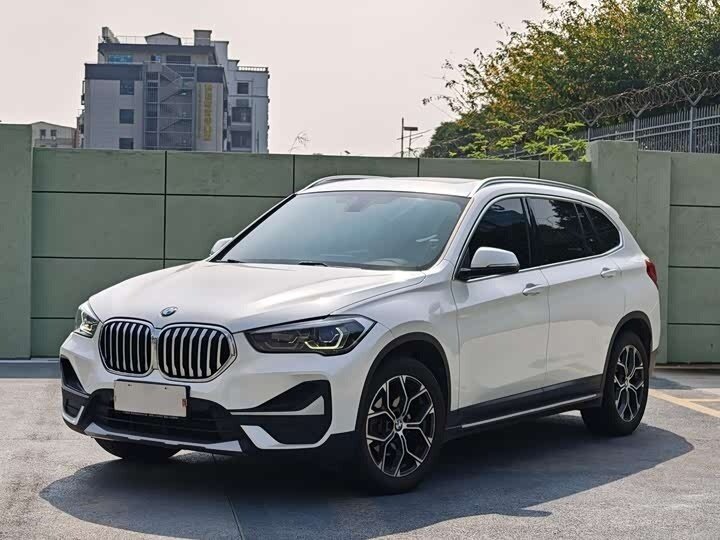Открыть фотографии: BMW X1 II (F48) Рестайлинг