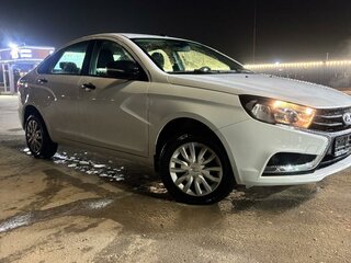 2021 Lada (ВАЗ) Vesta I, белый, 1350000 рублей, вид 2