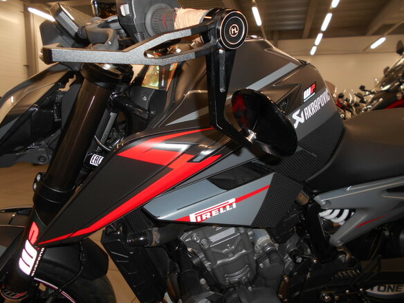 2018 KTM 790 Duke, серый - вид 18