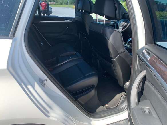 2013 BMW X6 35i I (E71) Рестайлинг, белый, 1980000 рублей - вид 22