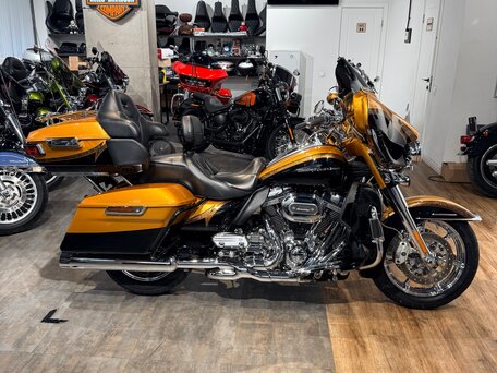 2015 Harley-Davidson Electra Glide, чёрный, 1499000 рублей, вид 2
