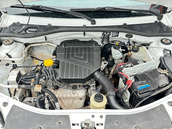 2013 Renault Sandero I, белый, 580000 рублей - вид 12