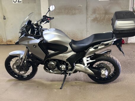 2012 Honda VFR 1200X (Crosstourer), серый, 920000 рублей, вид 1