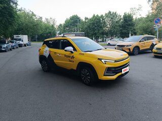 2023 Москвич 3, жёлтый, 850000 рублей, вид 2