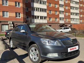 2012 Skoda Octavia II (A5) Рестайлинг, серый, 730000 рублей, вид 2