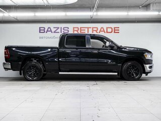 2019 Ram 1500 Crew Cab V, чёрный, 6700000 рублей, вид 4