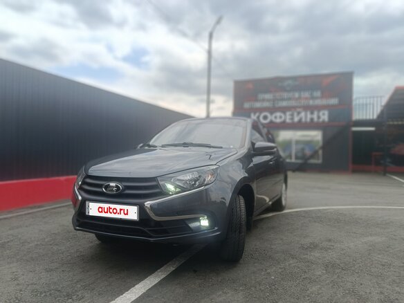 2024 Lada (ВАЗ) Granta I Рестайлинг, серый, 900000 рублей - вид 1