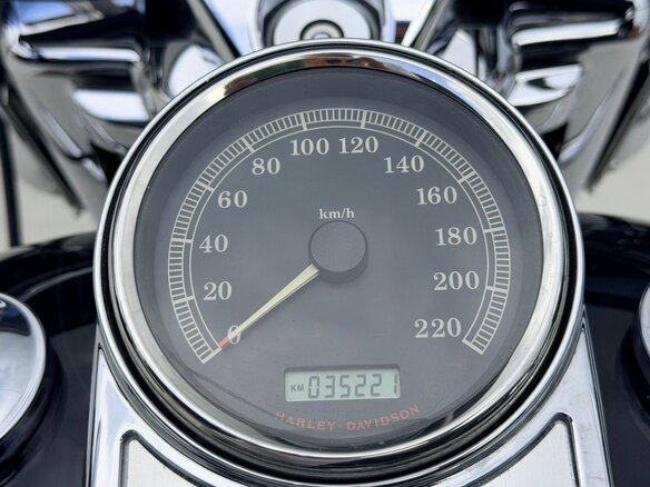 2008 Harley-Davidson Road King, чёрный - вид 3