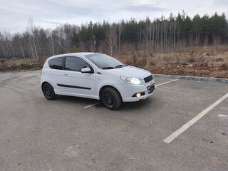 2010 Chevrolet Aveo I Рестайлинг, белый, 550000 рублей, вид 3
