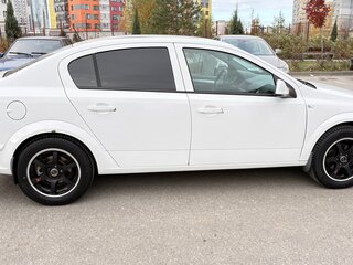 2013 Opel Astra H Рестайлинг, белый, 700000 рублей, вид 1