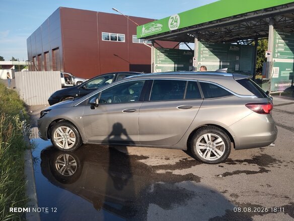 2017 Opel Astra K, серый, 900000 рублей - вид 2