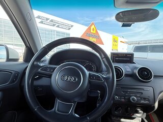 2014 Audi A1 I (8X), белый, 1100000 рублей, вид 5