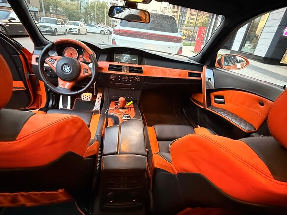 2005 BMW M5 IV (E60/E61), оранжевый, 4000000 рублей - вид 31
