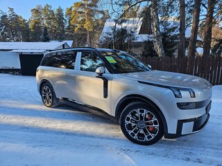 2025 Lynk & Co 900, серебристый, 7869900 рублей, вид 3