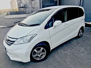 2012 Honda Freed I Рестайлинг, белый, 1245000 рублей, вид 1
