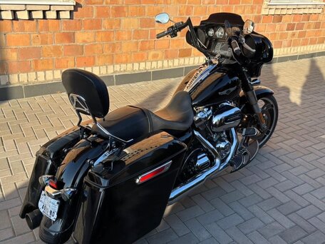 2018 Harley-Davidson Street Glide, чёрный, 1500000 рублей, вид 1