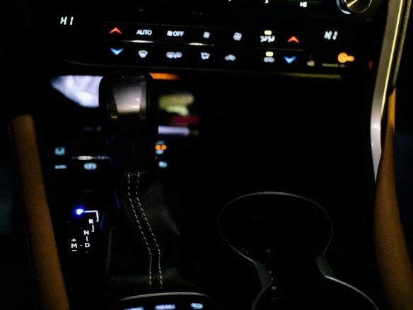2016 Lexus RX 200t IV, белый, 4100000 рублей - вид 19
