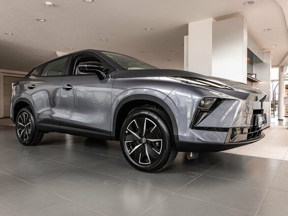 2026 Omoda C5 II, серый - вид 3