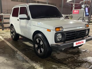 2004 Lada (ВАЗ) 2121 (4x4) I Рестайлинг, белый, 420000 рублей, вид 3