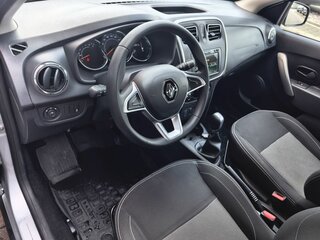 2022 Renault Sandero Stepway II Рестайлинг, серебристый, 1799000 рублей, вид 5