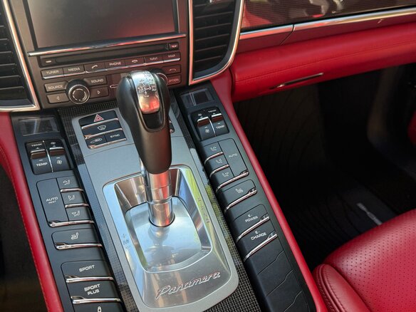 2014 Porsche Panamera S E-Hybrid I Рестайлинг, чёрный, 2730000 рублей - вид 5