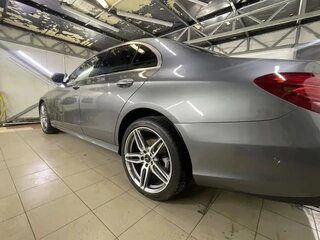2020 Mercedes-Benz E-Класс 200 V (W213, S213, C238) Рестайлинг, серый, 4250000 рублей, вид 4