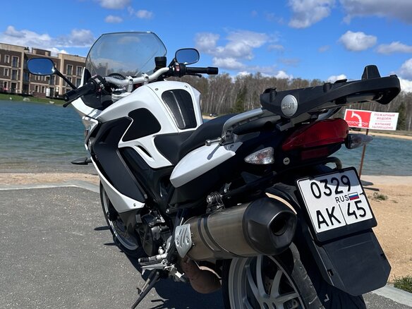 2018 BMW F 800 GT, белый, 850000 рублей - вид 9