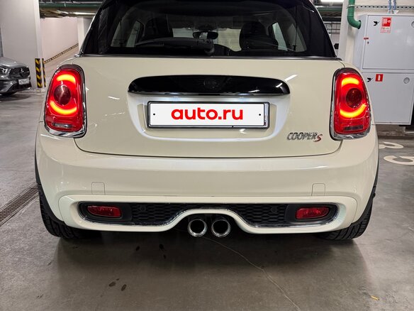 2014 Mini Hatch Cooper S III (F55/F56), белый - вид 2
