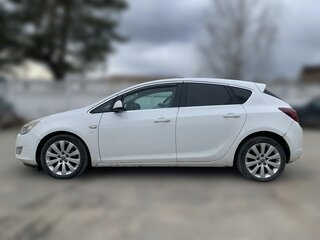 2011 Opel Astra J, белый, 680000 рублей, вид 5
