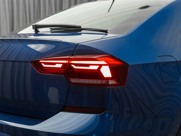 2021 Volkswagen Polo VI, синий, 1560000 рублей - вид 21