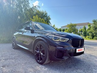 2019 BMW X5 40i IV (G05/G18), чёрный, 5900000 рублей, вид 4