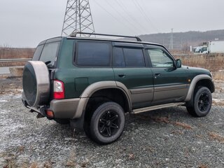 2002 Nissan Patrol V (Y61), зелёный, 1350000 рублей, вид 3