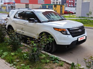 2015 Ford Explorer Sport V, белый, 2700000 рублей, вид 5